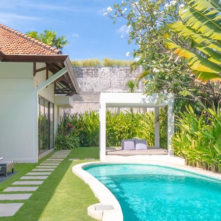Villa Alice By Villa Finder Seminyak Extérieur photo